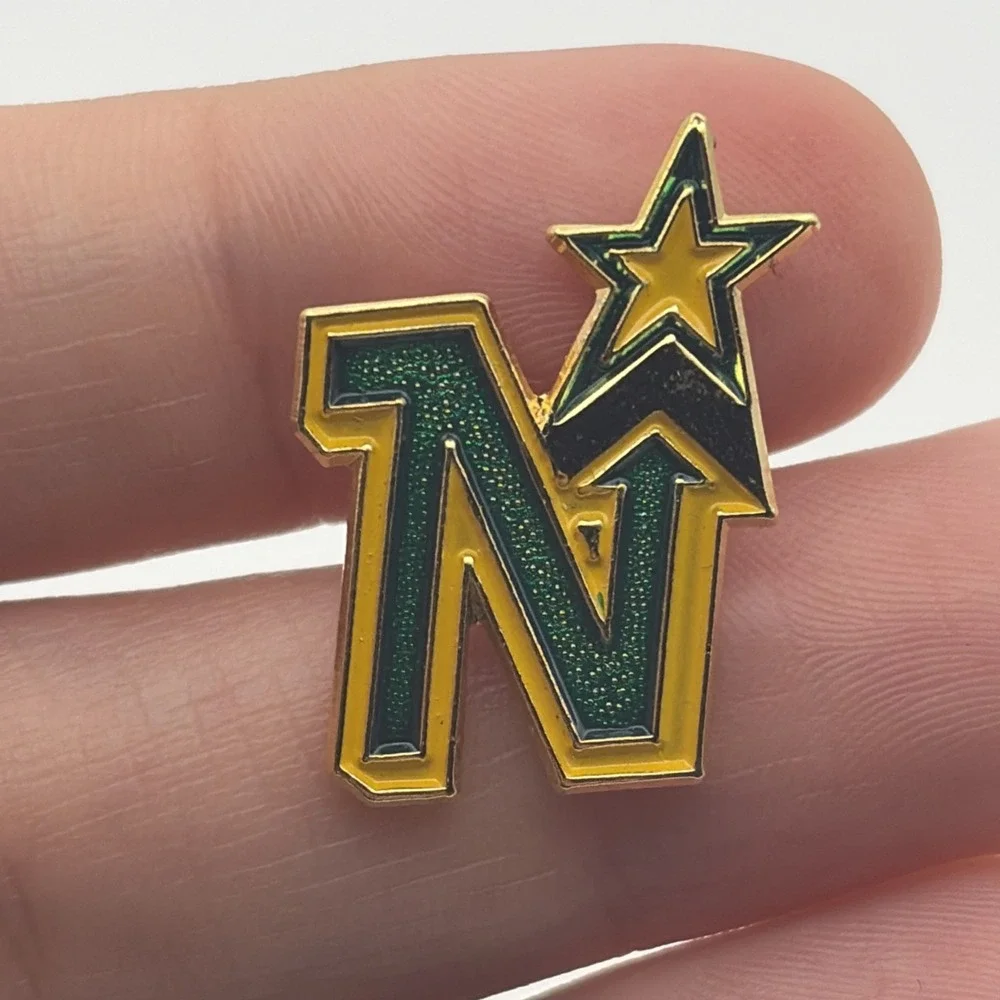 Minnesota North Stars Logo Hockey NHL Team Lapel Hat Pin